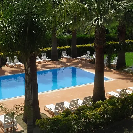 Lejlighedshotel Laura &