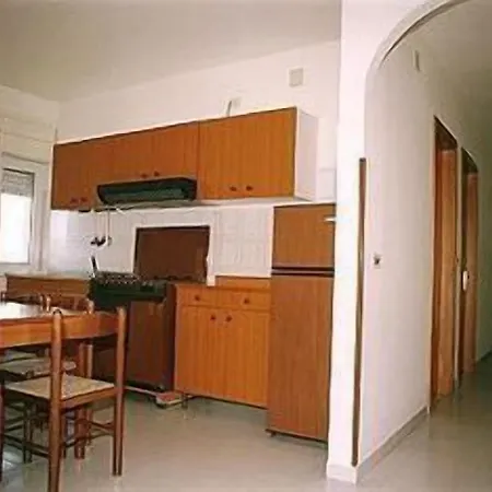Laura & Apart-hotel 3*
